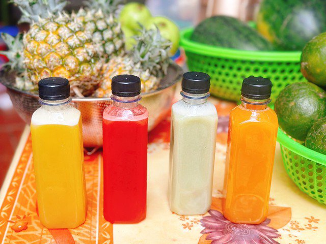 Người tiêu dùng có thể dễ dàng mua các loại nước ép ở trên thị trường.