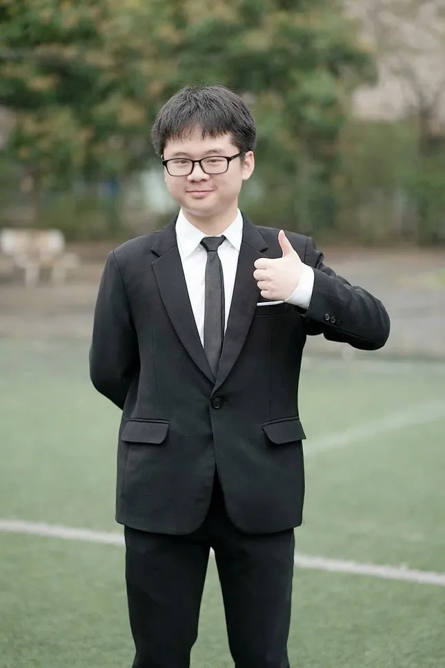 Lớp trưởng Đỗ Đào Vũ Long. Ảnh: NVCC