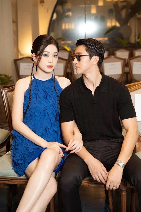 Gã trai "đẹp nhưng đểu", sở hữu chiều cao ấn tượng, có vợ là Á hậu - 5