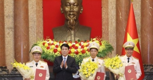 Ba thứ trưởng công an được thăng cấp bậc hàm th...