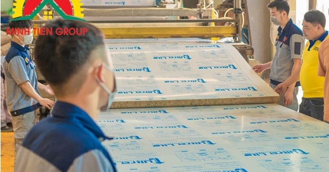 Minh Tiến Group xuất khẩu lô Polycarbonate đầu tiên sang Mỹ: Bước tiến chiến lược của doanh nghiệp Việt