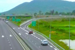 Sửa vạch chuyển làn gây tranh cãi trên cao tốc Vĩnh Hảo - Phan Thiết