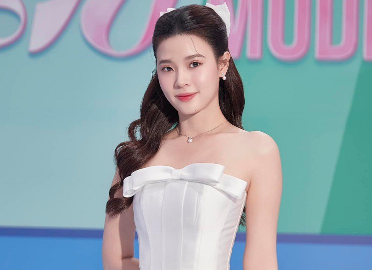 Midu từng là hotgirl đình đám của màn ảnh Việt.