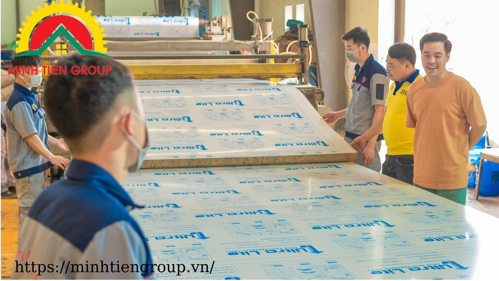 Minh Tiến Group xuất khẩu lô polycarbonate đầu tiên sang Mỹ: Dấu ấn Việt trong sân chơi toàn cầu