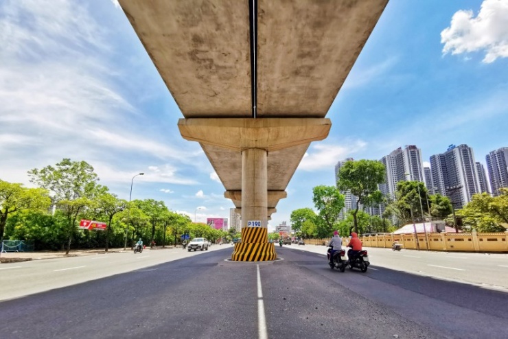 Các tỉnh thành miền Bắc và Trung Bộ trời nắng rát.