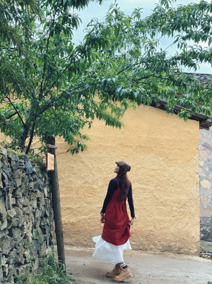 Dạo bước trên những con đường.