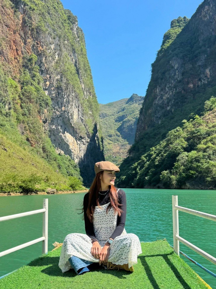 Khám phá dòng sông nổi tiếng.