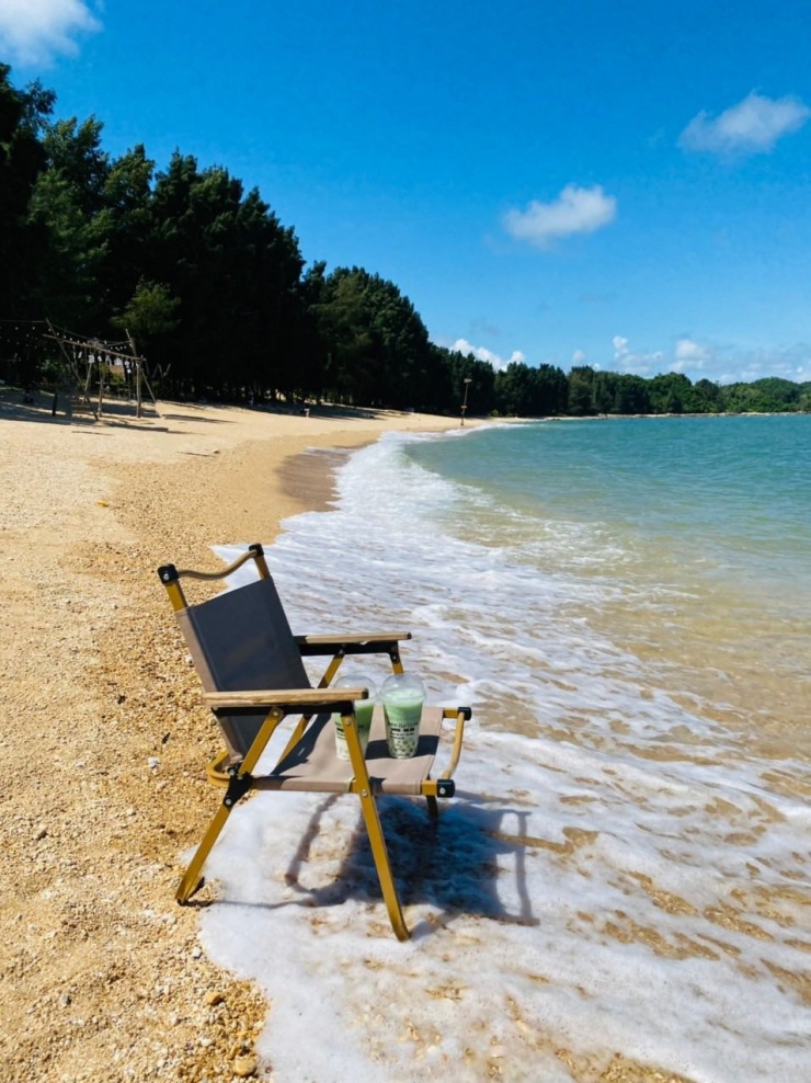 Đảo Cái Chiên mang vẻ đẹp hoang sơ. Ảnh: Thanh Tuyền
