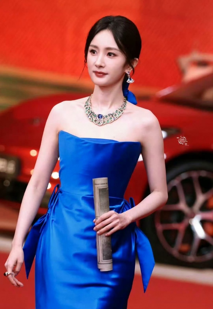 Sốc visual tuyệt đối xinh đẹp của Dương Mịch: Nhan sắc phá đảo cam thường, lên đồ đẳng cấp bùng nổ MXH - 5
