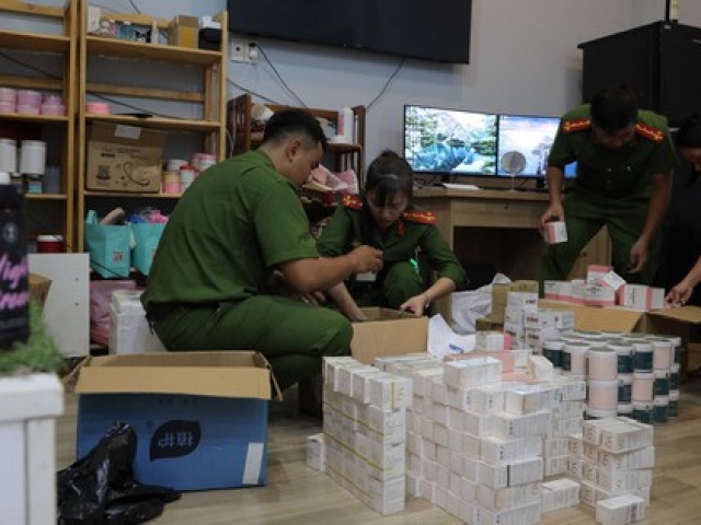 Phát hiện đường dây sử dụng hoá chất sản xuất mỹ phẩm giả tuồn ra thị trường