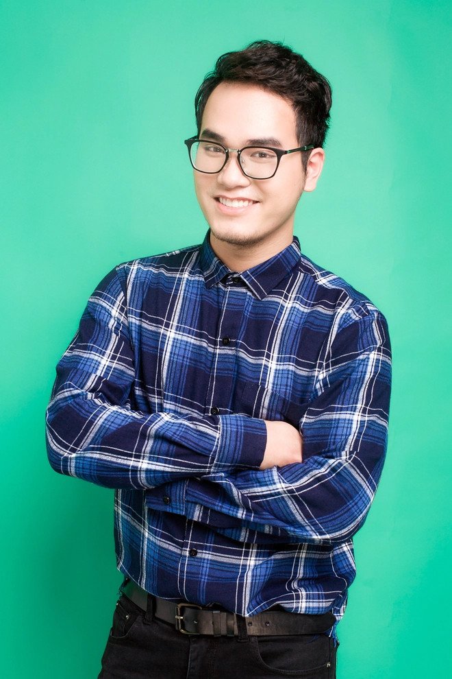 Nhạc sĩ Khắc Hưng.