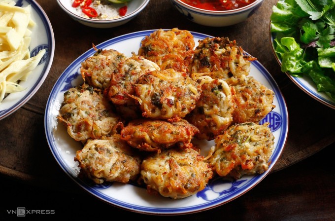 Chả cá ngần.