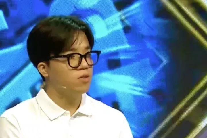 Nam sinh Hà Nội 'độc diễn' tốc độ, giành vòng nguyệt quế Đường lên đỉnh Olympia 25