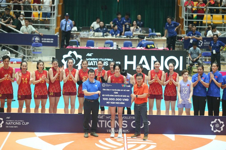ĐT bóng chuyền nữ Việt Nam - Philippines: Thắng lợi áp đảo, hoàn tất hat-trick (Chung kết AVC Cup) - 8