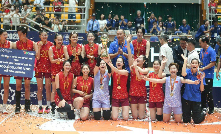 Tuyển bóng chuyền nữ Việt Nam lần thứ 3 liên tiếp đăng quang tại&nbsp;AVC Nations Cup