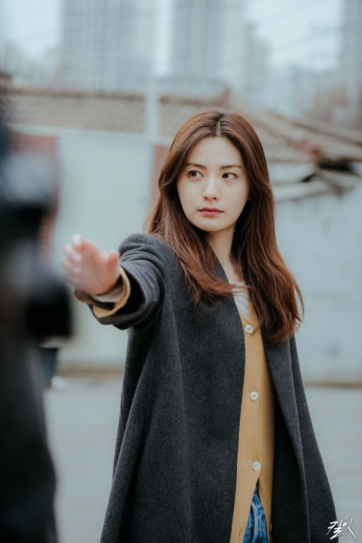 Thói quen tưởng chừng đơn giản này chính là “bí quyết ngầm” giúp cô duy trì cả vóc dáng thon gọn lẫn làn da căng bóng, rạng rỡ dù luôn bận rộn với lịch trình dày đặc.