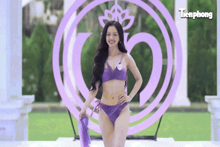 25 thí sinh Hoa hậu Việt Nam trình diễn bikini