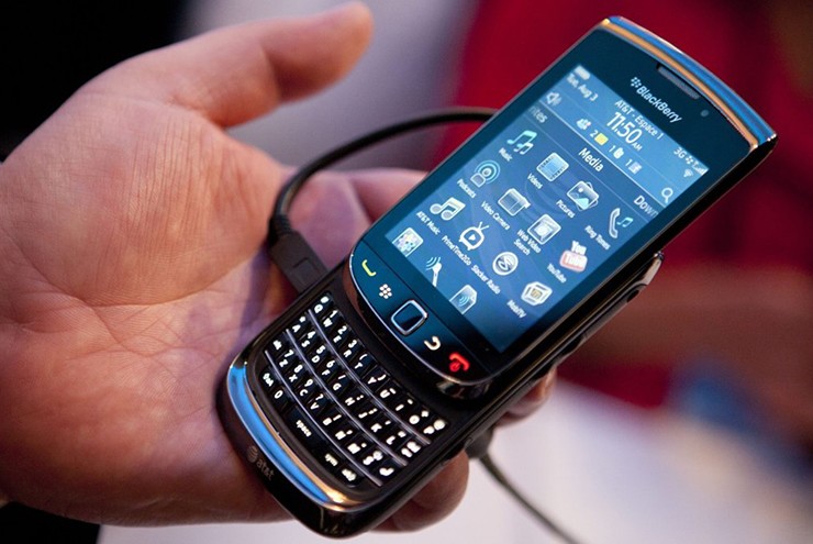 Zinwa Q25 sẽ mang thiết kế dựa trên BlackBerry Q20.