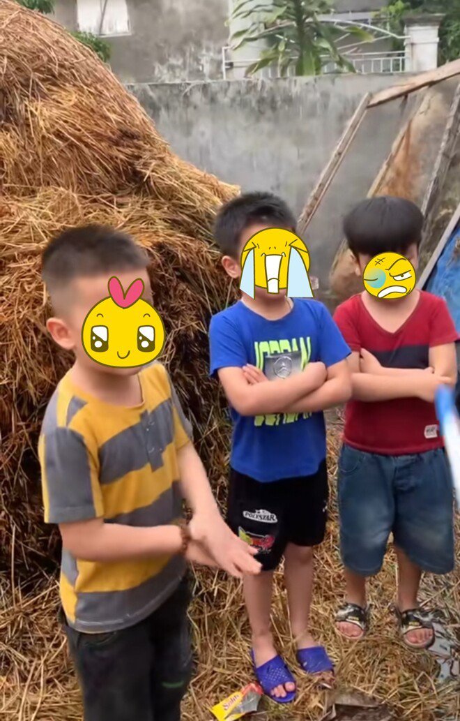Mới nửa tháng, khối nghỉ hè đã khiến bố mẹ 