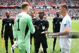 Ngã ngửa Auckland City thua Bayern 0-10: Kém Nam Định 4.034 bậc, HLV xin nghỉ không lương