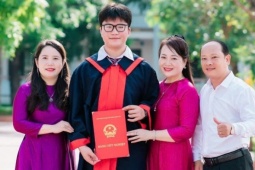 Một lớp ở Hà Tĩnh có 34 học sinh đỗ trường chuyên, có em là thủ khoa đầu vào
