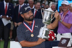 J.J. Spaun vượt ngàn chông gai ở sân golf Oakmont  quái vật , lần đầu thắng US Open
