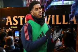 Rashford rời MU sang Tây Ban Nha tập luyện, chờ gia nhập Barcelona