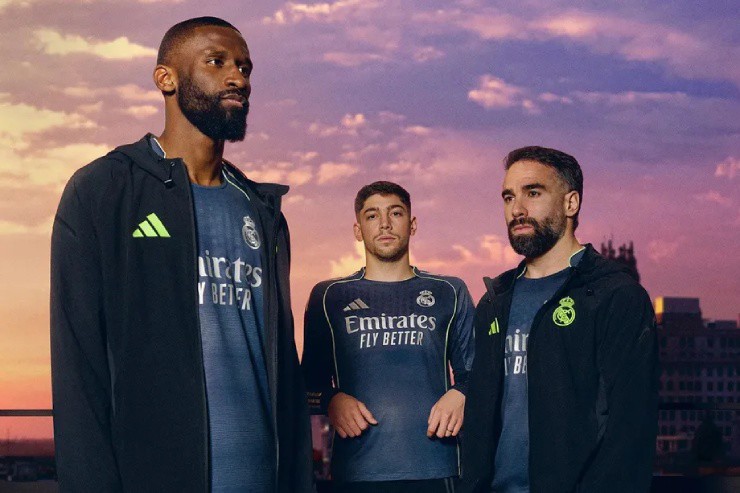 Tin mới nhất bóng đá tối 16/6: Real Madrid ra mắt áo đấu mới ở Club World Cup - 1