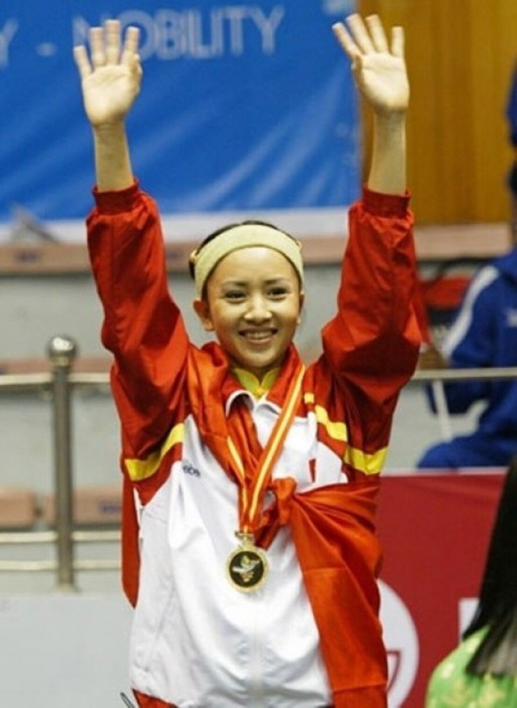 "Nữ hoàng Wushu" Thúy Hiền hậu giải nghệ, có body cực bén ngót, đẹp không thua mỹ nhân showbiz - 5