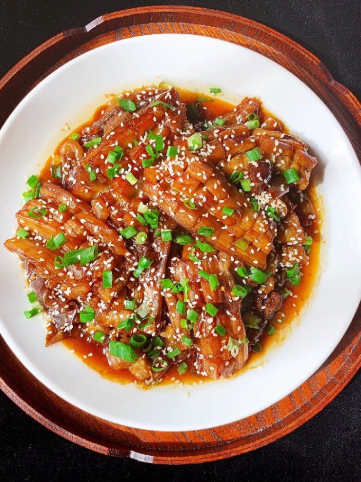 Đi chợ gặp "vua của các loại rau" này mua ngay, về rim ăn với cơm vừa ngon rẻ lại đại bổ - 8