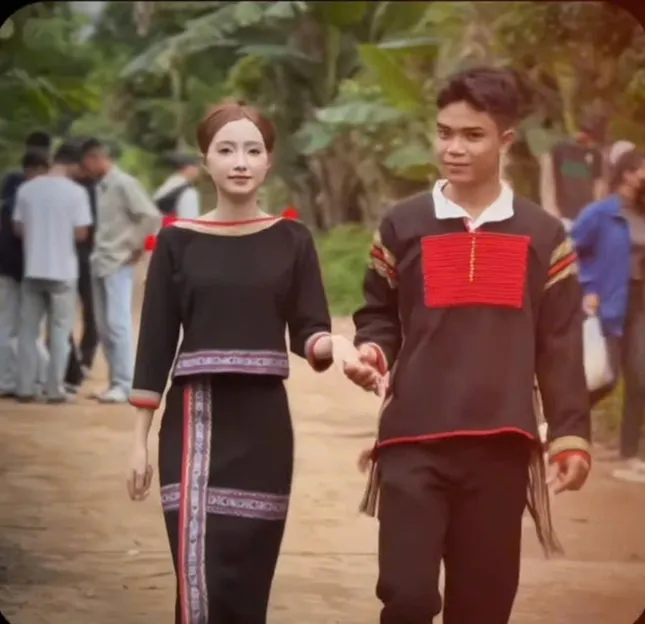 Cặp đôi có gần 5 năm hẹn hò. Ảnh: FBNV.