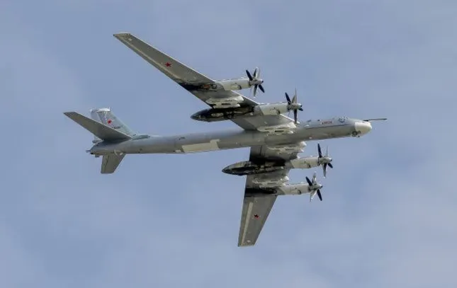 Nga phóng gần 500 tên lửa và UAV, Ukraine rung chuyển - 1