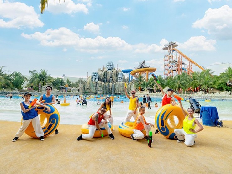 “Hè rực rỡ - vui bất ngờ” - bùng nổ không khí hội hè tại Vinpearl & VinWonders khắp cả nước