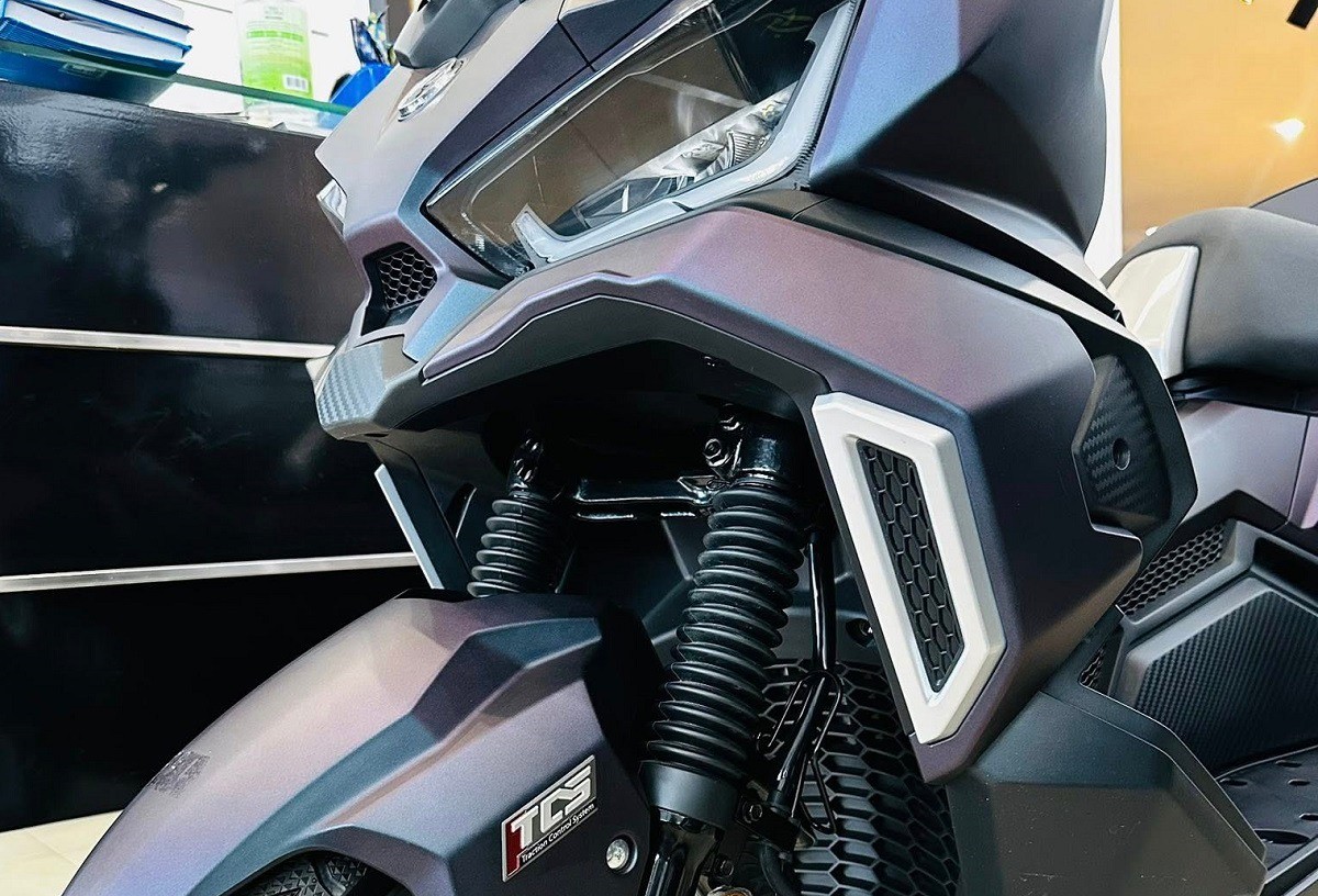 Xe tay ga 150cc thiết kế hầm hố, nhiều công nghệ xịn, giá dễ tiếp cận - 4
