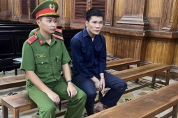 Suýt mất mạng khi bị đối tượng ngáo đá dùng búa truy sát