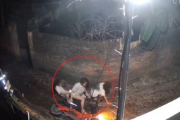 Clip: Thót tim nhiều xe máy trượt ngã vì khúc cua  tử thần  trong làng