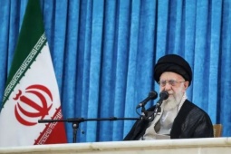 Đại giáo chủ Iran Khamenei ngày càng đơn độc