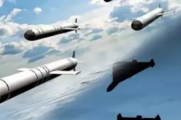 Báo Mỹ: Nga dùng chiến thuật bầy đàn UAV áp đảo hệ thống phòng không Ukraine