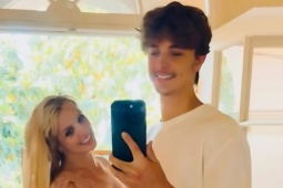 Britney Spears đọ dáng với con trai cao 1,91 m