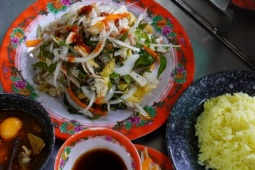 4 quán cơm gà khách nên thử khi đến Hội An