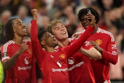 Tin mới nhất bóng đá tối 17/6: Sếp lớn MU đặt mục tiêu vô địch Premier League 2028