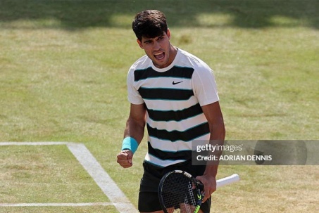 Video tennis Alcaraz - Walton: Tie-break định đoạt (Queen's Club Championships)