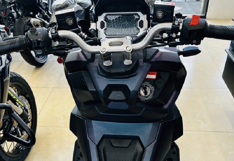 Xe tay ga 150cc thiết kế hầm hố, nhiều công nghệ xịn, giá dễ tiếp cận - 3