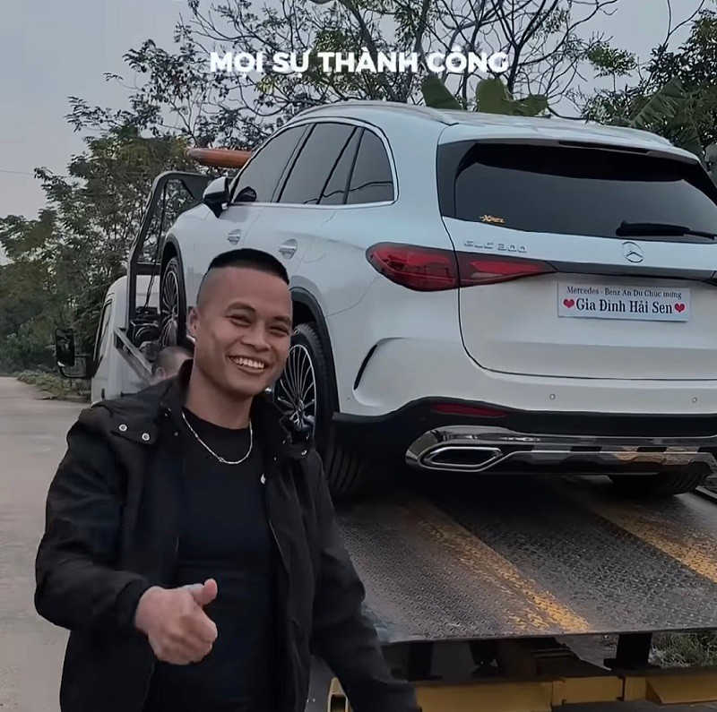 Hình ảnh chiếc xe sang mà Hải Sen đã mua năm 2023 được đăng tải. (Ảnh chụp màn hình).