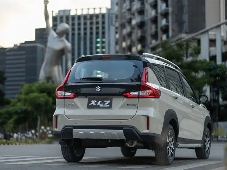 Giá xe Suzuki XL7 tháng 6/2025, hỗ trợ 100% phí trước bạ