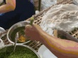 Đặc sản Quảng Ngãi tên lạ, ăn giòn rụm không cần đũa, chỉ 9.000 đồng