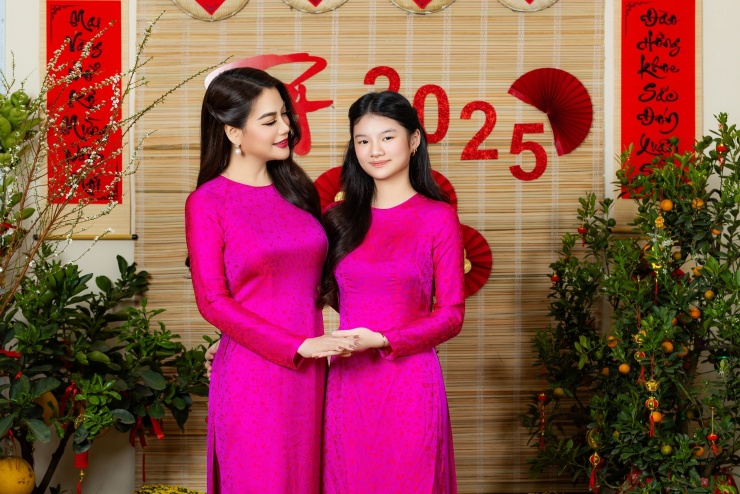 Trương Ngọc Ánh cùng con gái
