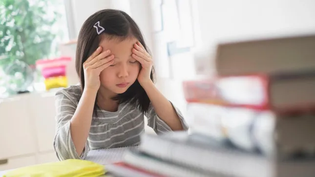 Các nguyên nhân tâm lý, tinh thần như: stress, căng thẳng, sợ hãi kéo dài, những áp lực tinh thần trong cuộc sống, có thể do học hành, thi cử....cũng có thể gây xuất huyết tiêu hóa. Ảnh minh họa: Internet