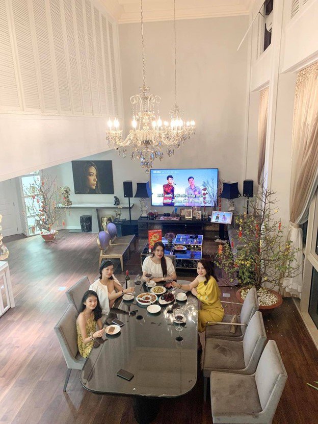Một vài hình ảnh bên trong penhouse triệu đô của Trương Ngọc Ánh.