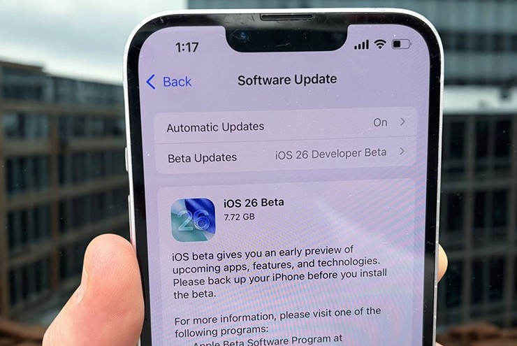 Người dùng được khuyến cáo tránh cài đặt iOS beta trên các mẫu iPhone chính.
